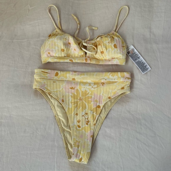 Billabong High Rise Waist Bikini Set - Picture 1 of 6